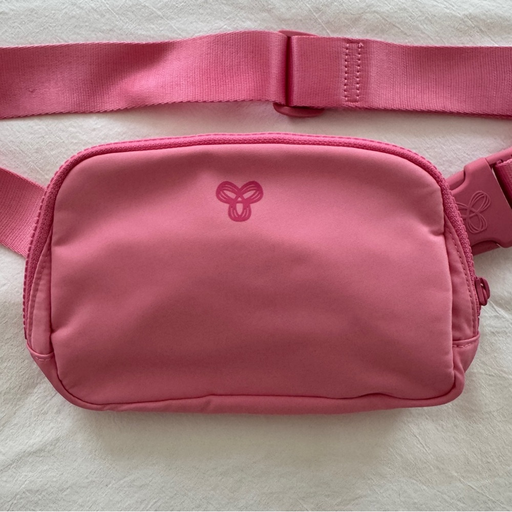 TNA Pink Belt Bag 💗